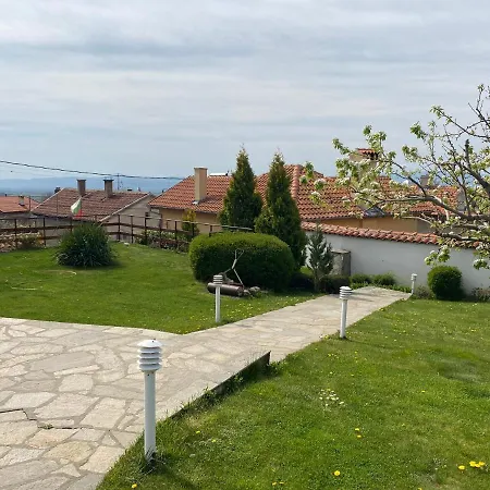 House Mirlevi Villa *