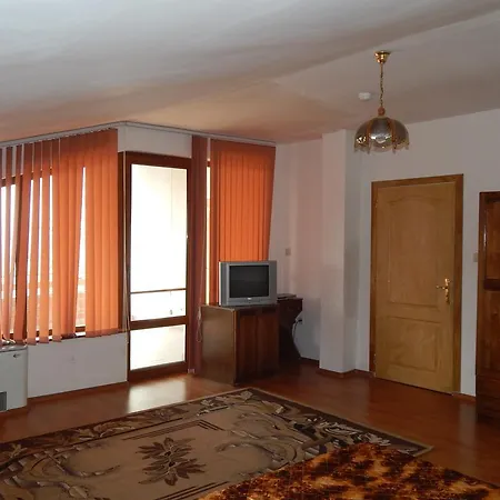 House Mirlevi *