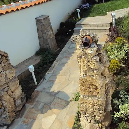 Villa House Mirlevi *